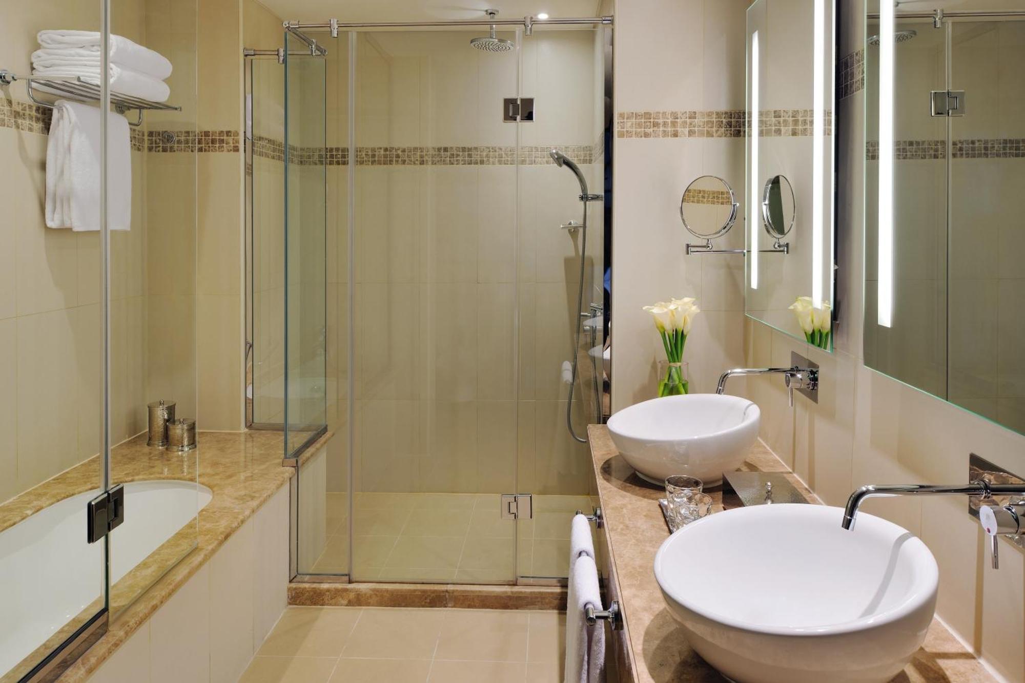 AVANI Executive Suite Living & Dining Area Early Check & Late Check-Out Happy Hours Section Rooftop Pool Access